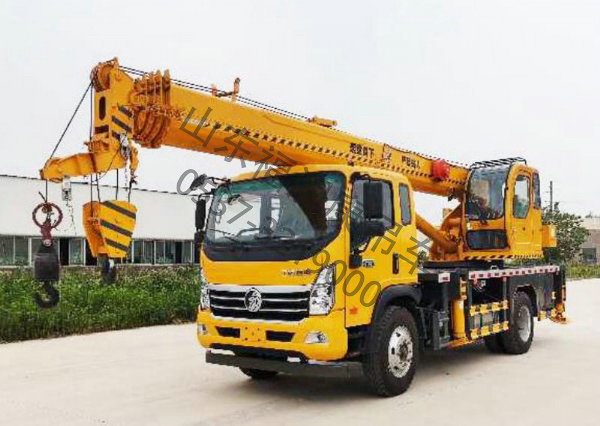 冬季冷小型吊車也是需要維護保養(yǎng)的
