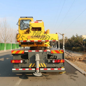 12噸汽車吊 一汽解放