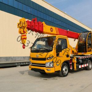 藍(lán)牌5噸汽車吊 上汽躍進(jìn)