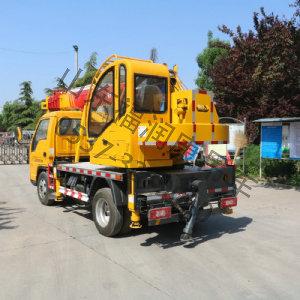 藍(lán)牌5噸汽車(chē)吊 福田