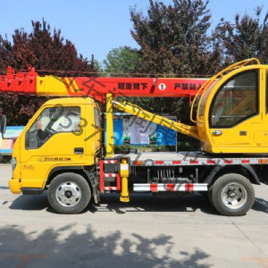 藍(lán)牌5噸汽車(chē)吊 福田