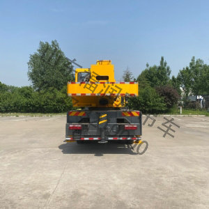 K16噸汽車(chē)吊 江淮