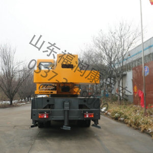 K12噸汽車吊 豪沃