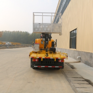 GK20重汽豪沃多功能高空車
